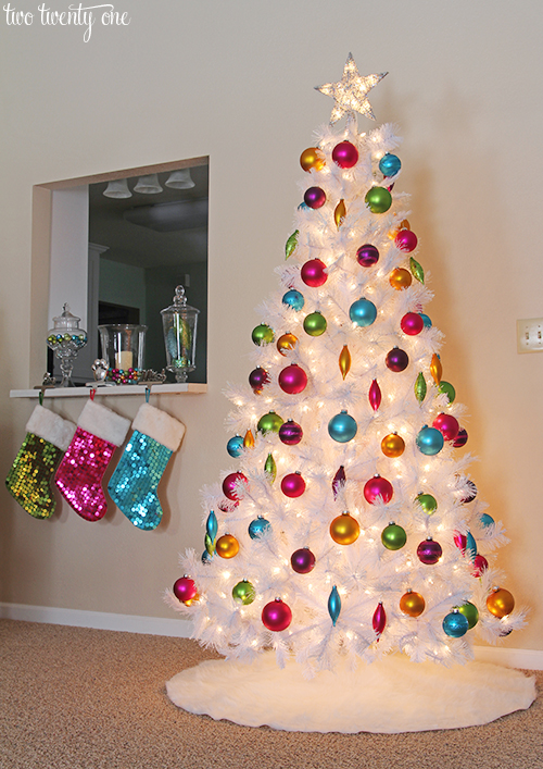 Name:  white-christmas-tree-with-colorful-ornaments.jpg
Views: 258
Size:  386.4 KB