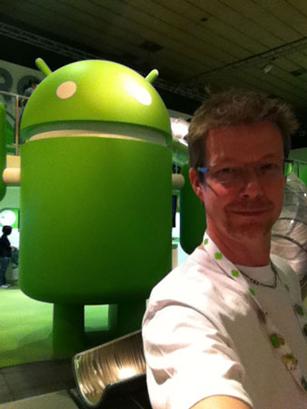 Name:  Gary-and-Droid.jpg
Views: 226
Size:  29.3 KB